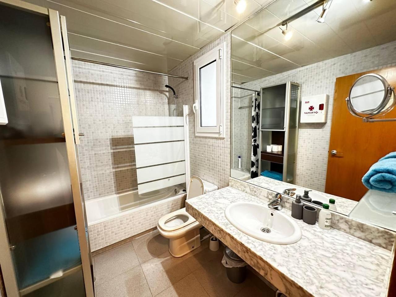 Aribau Habitaciones บาร์เซโลนา ภายนอก รูปภาพ